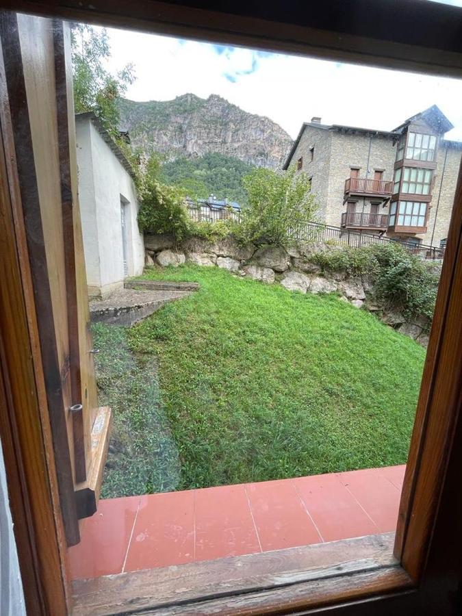 Apartamento Con Espectacular Terraza Escarrilla Eksteriør bilde